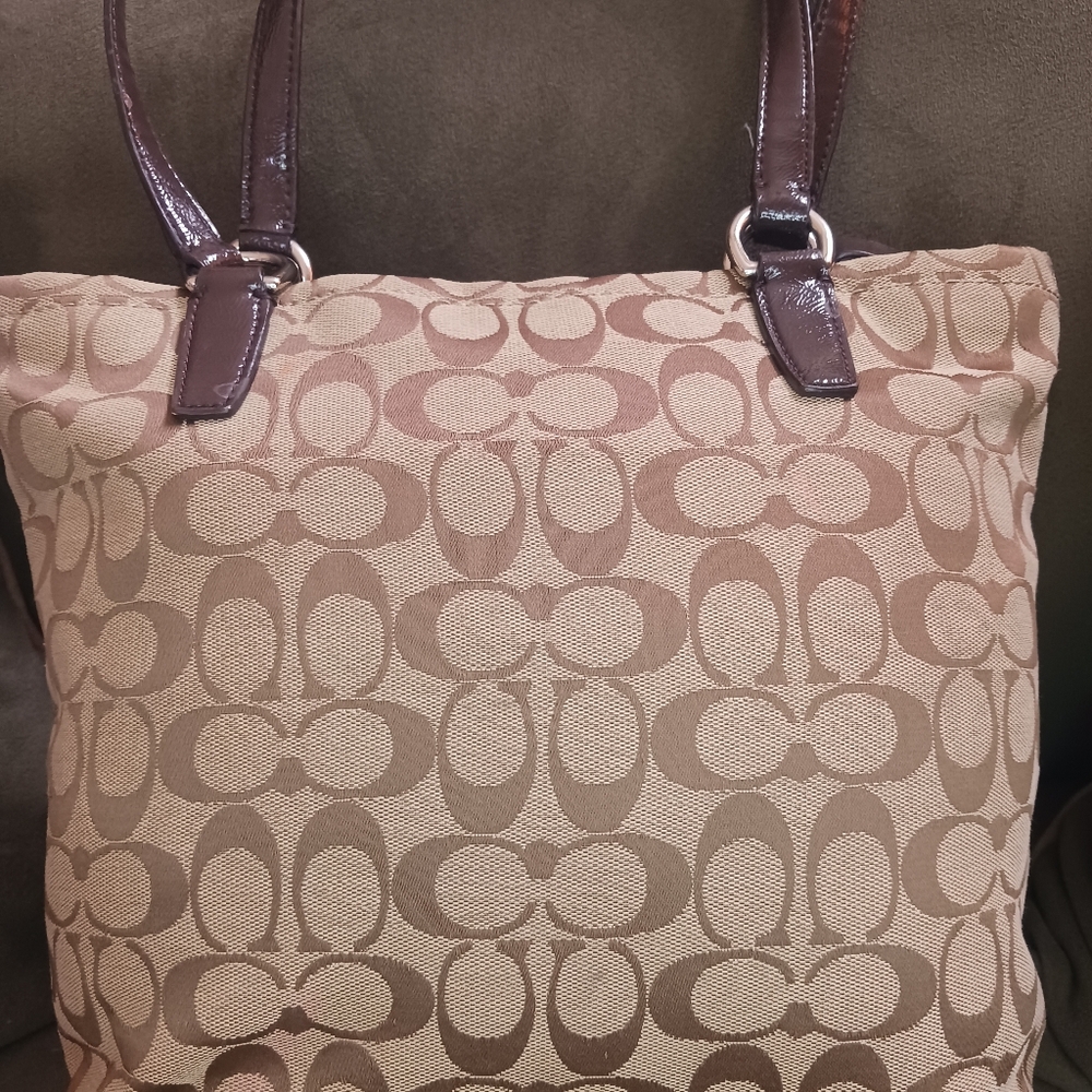 Coach tote - Picture 5 of 13